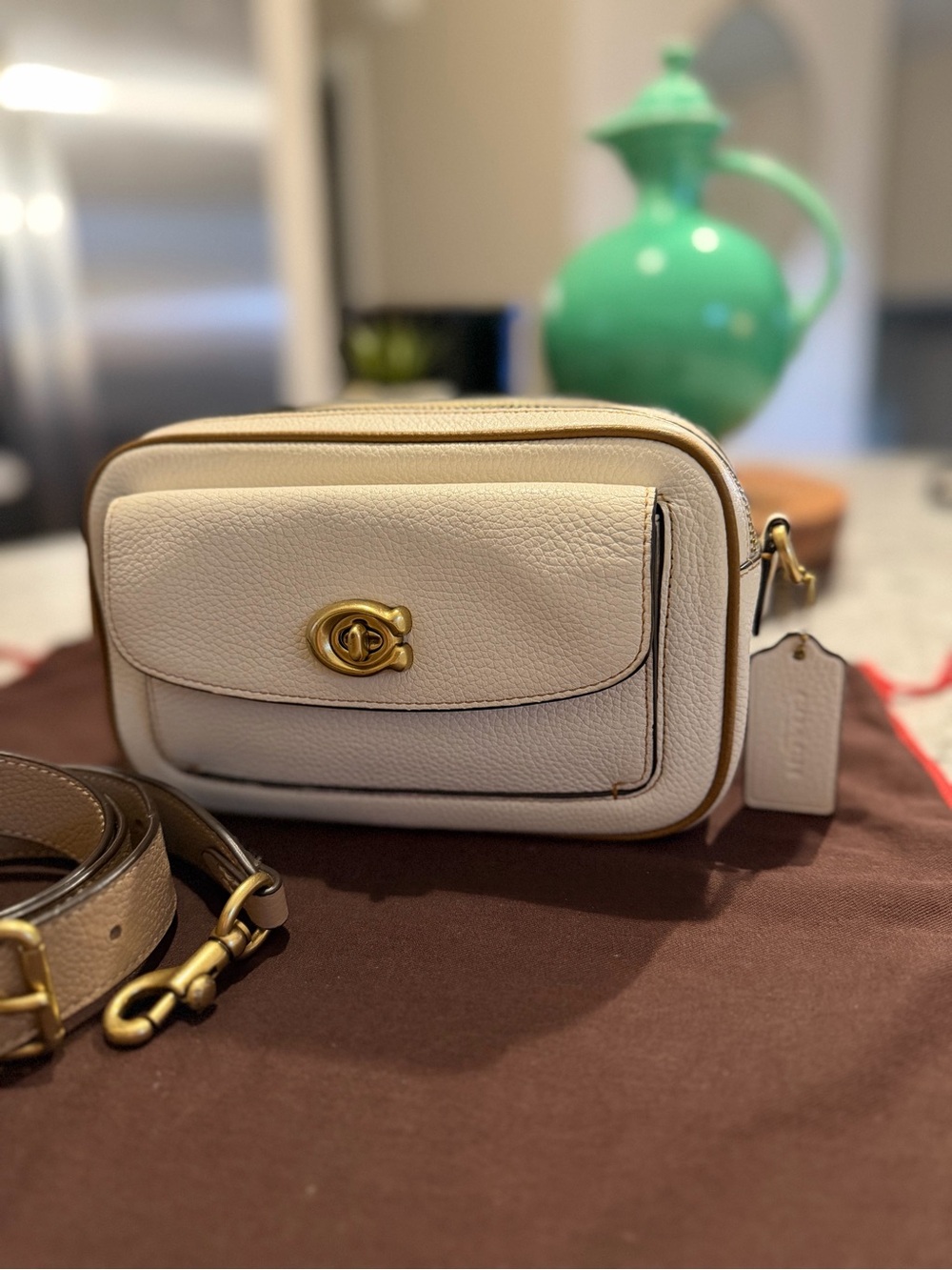 Coach Willow Camera Bag in Colorblock Leather (Chalk/Multi) – Style C0695 - Picture 2 of 15